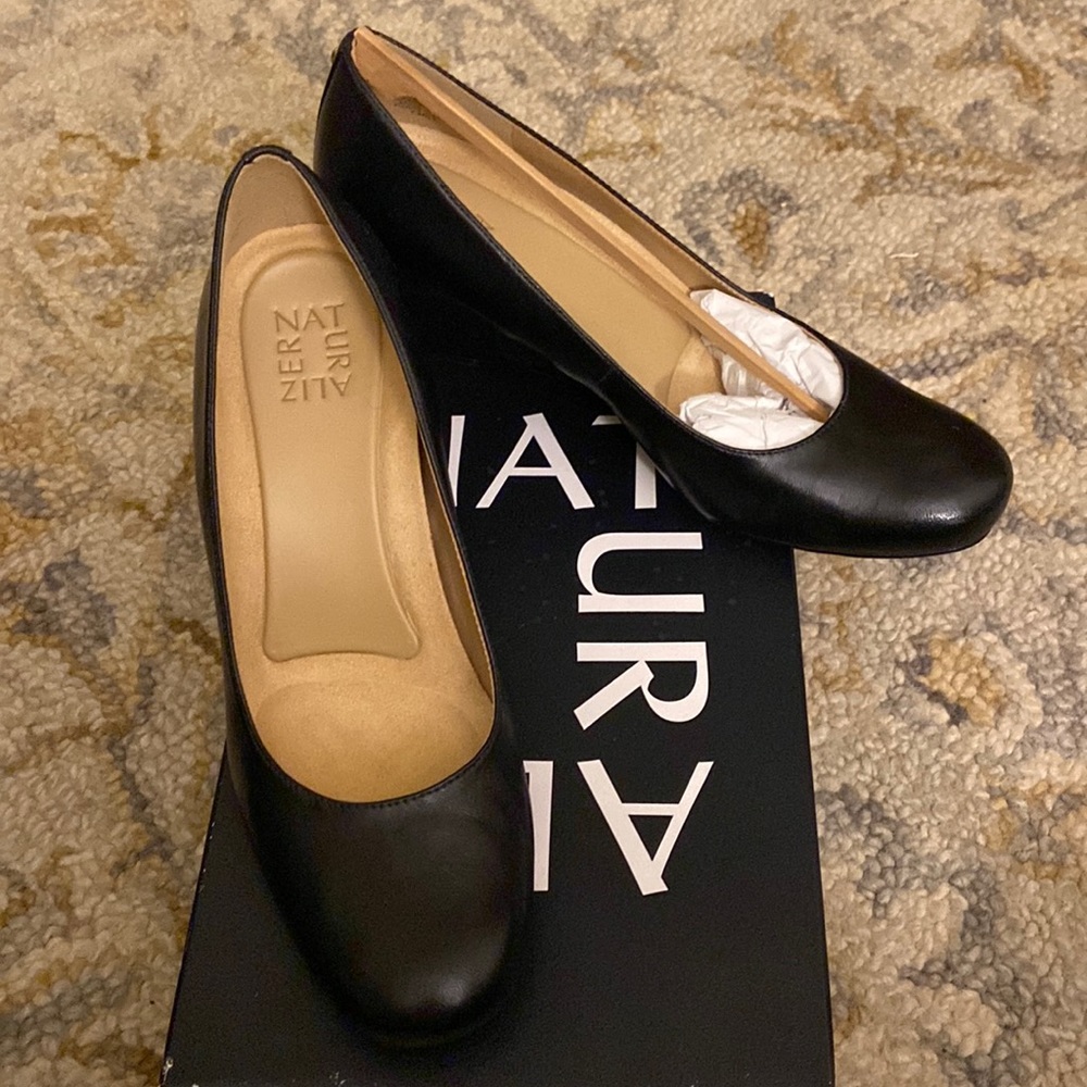 Naturalizer Emily wedge pumps